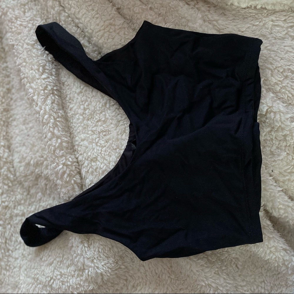 Dynamite crop tank